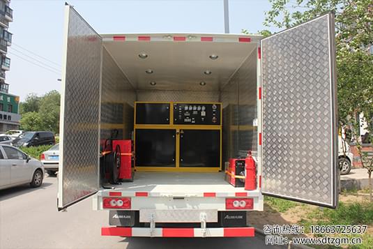 流動(dòng)維修服務(wù)車(chē)..jpg