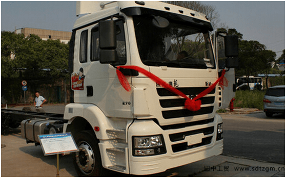 陜汽新M3000 6x2后隨動(dòng)載貨車