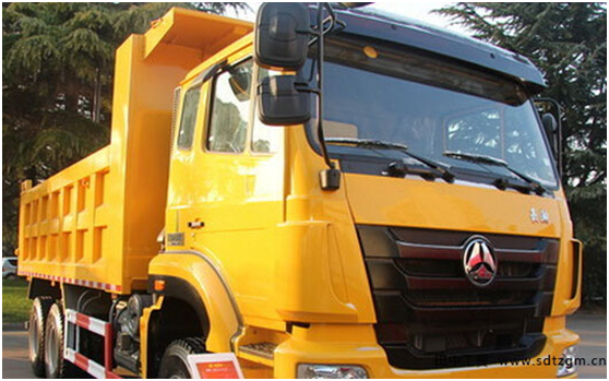 中國(guó)重汽豪瀚J5G新型渣土車