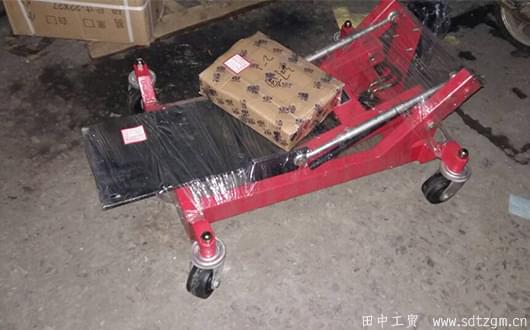 河南 新龍汽修所購發(fā)動機翻轉(zhuǎn)架