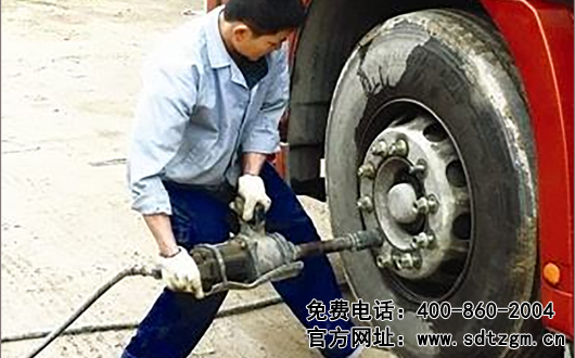 移動式上門保養(yǎng)服務車快修功能——輪胎更換、保輪