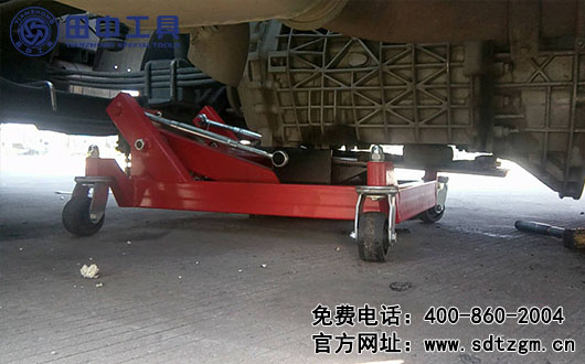 變速箱液壓拖車(chē)