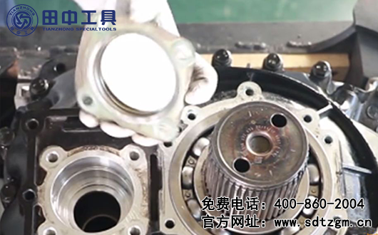 ZF16檔變速器拆卸，ZF變速箱維修工具